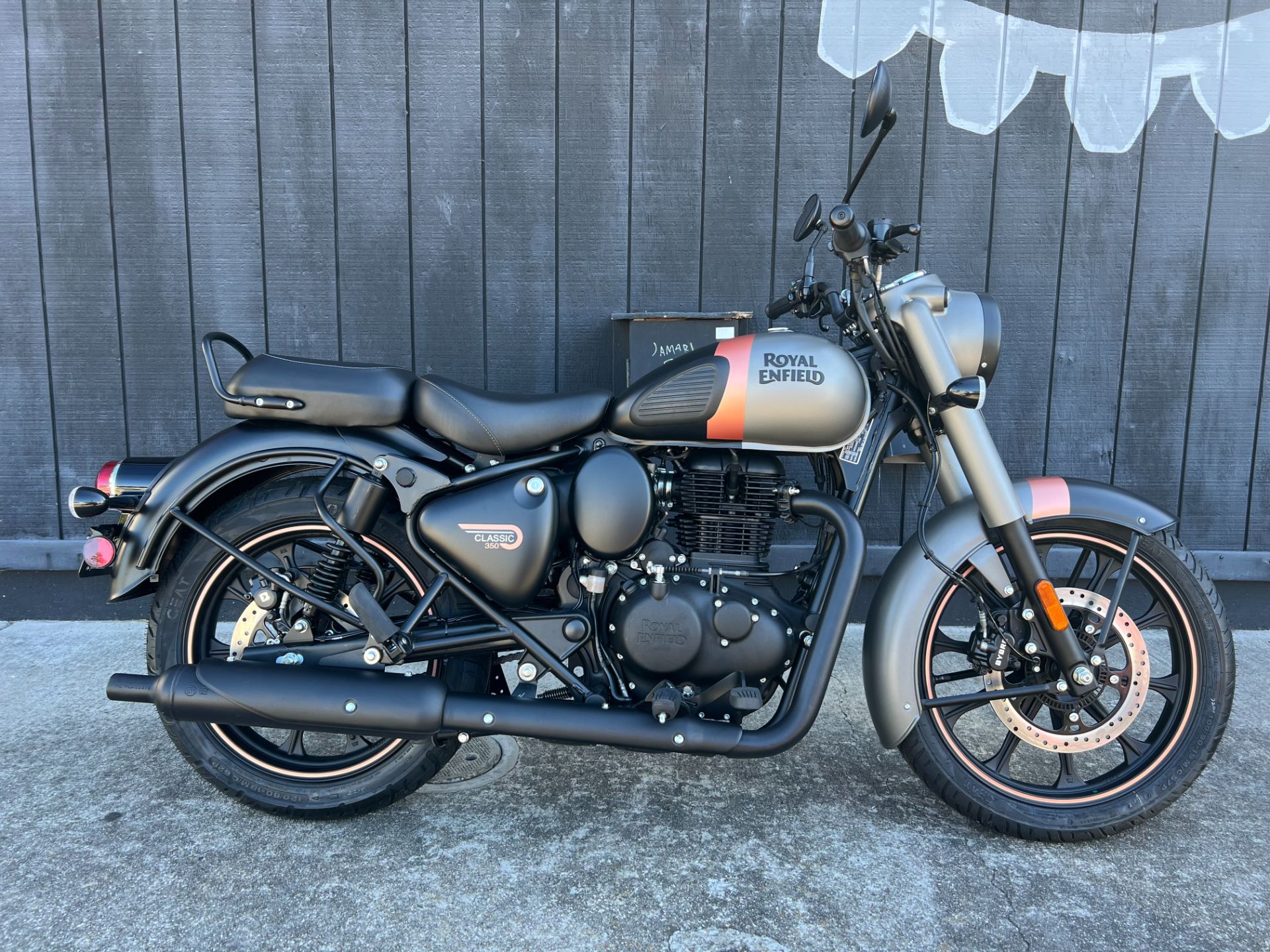 Bullet rental in Two wheelers category